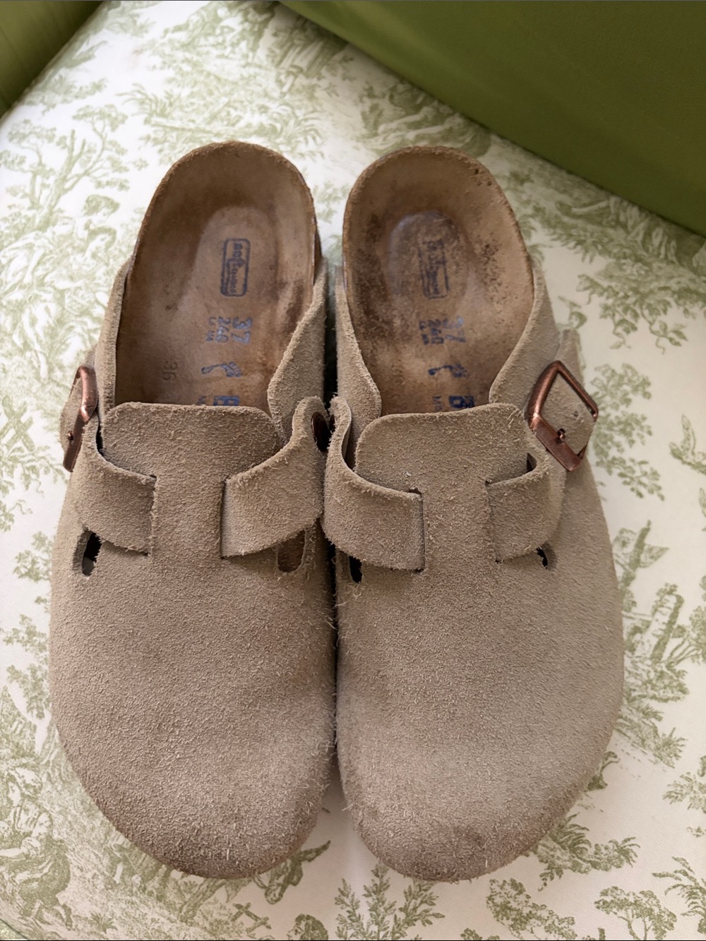 Birkenstock Boston Suede Clog Mules in Taupe Size 37